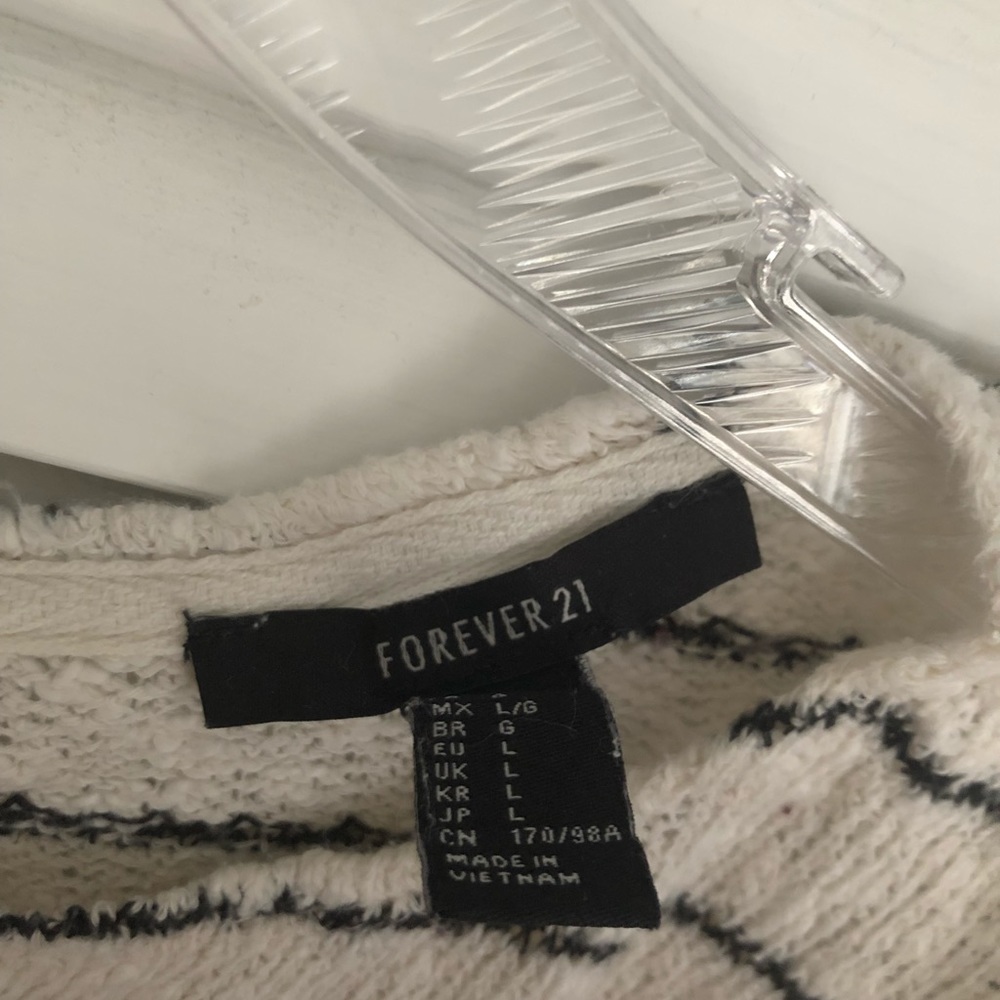 Sweater - Picture 3 of 3